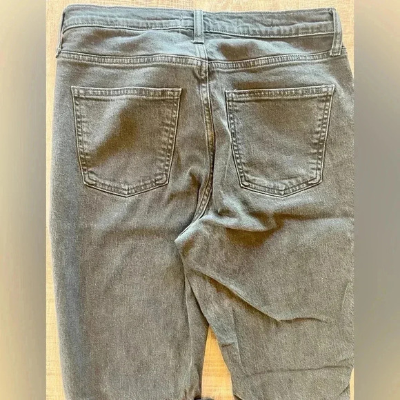 Universal Threads Faded Black High Rise Jeans - Picture 5 of 5